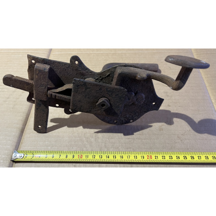 Hand-Forged Historic Door Handle with Lock – Authentic Replica